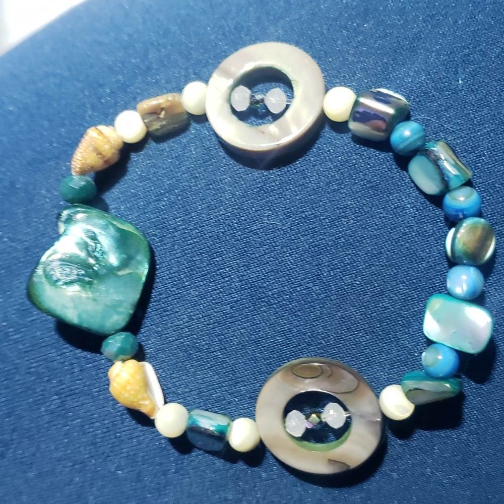 Mother of pearl, sea shell, Opalite and crystal bracelet